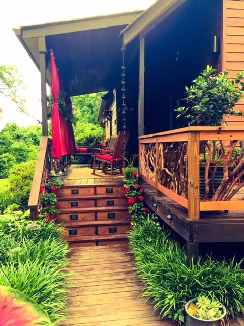 Laurel railings at entry