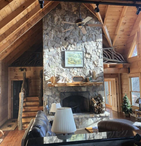 Gorgeous Rustic Greatroom