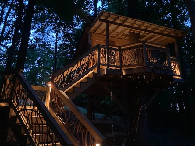 Treehouse Railings Nighttime