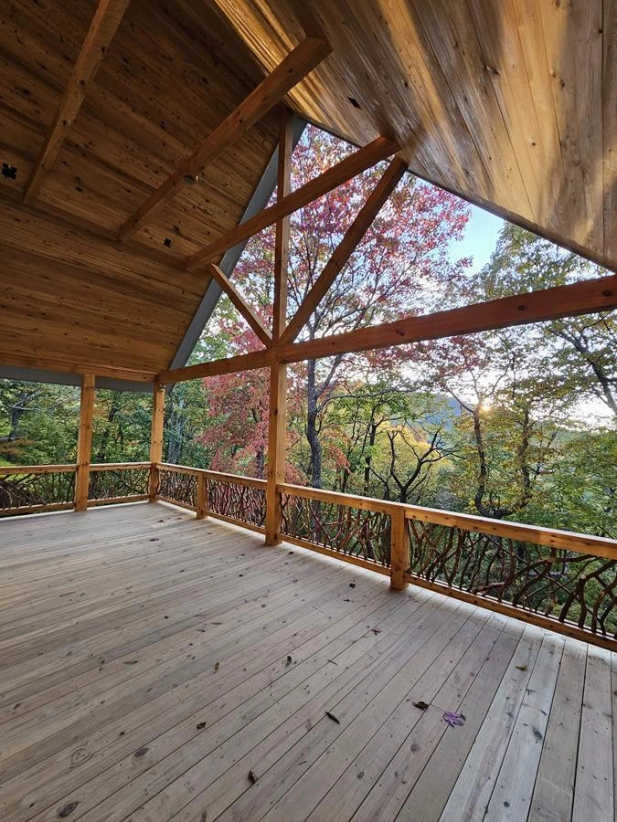 Swannanoa Nc Back Deck Patio Side View With Handrail