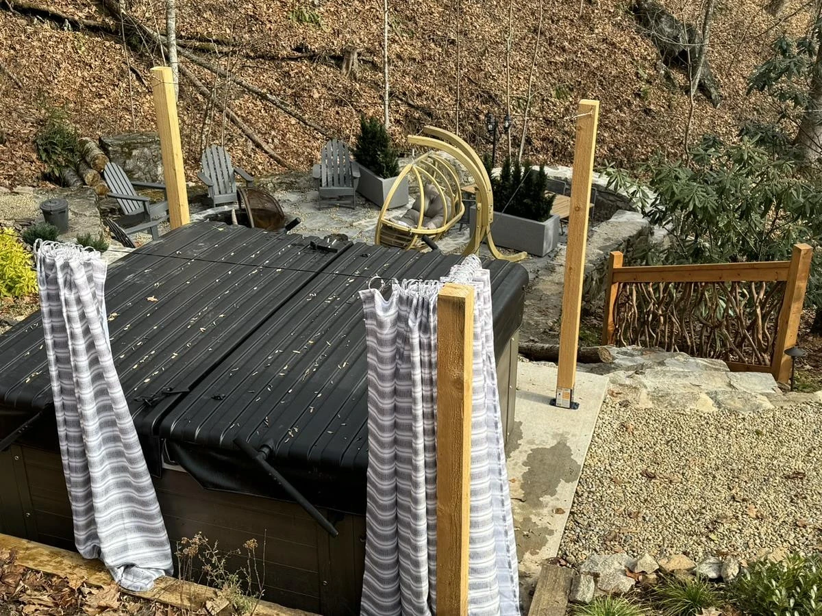 Waynesville Nc Hot Tub Patio With Stair Railing