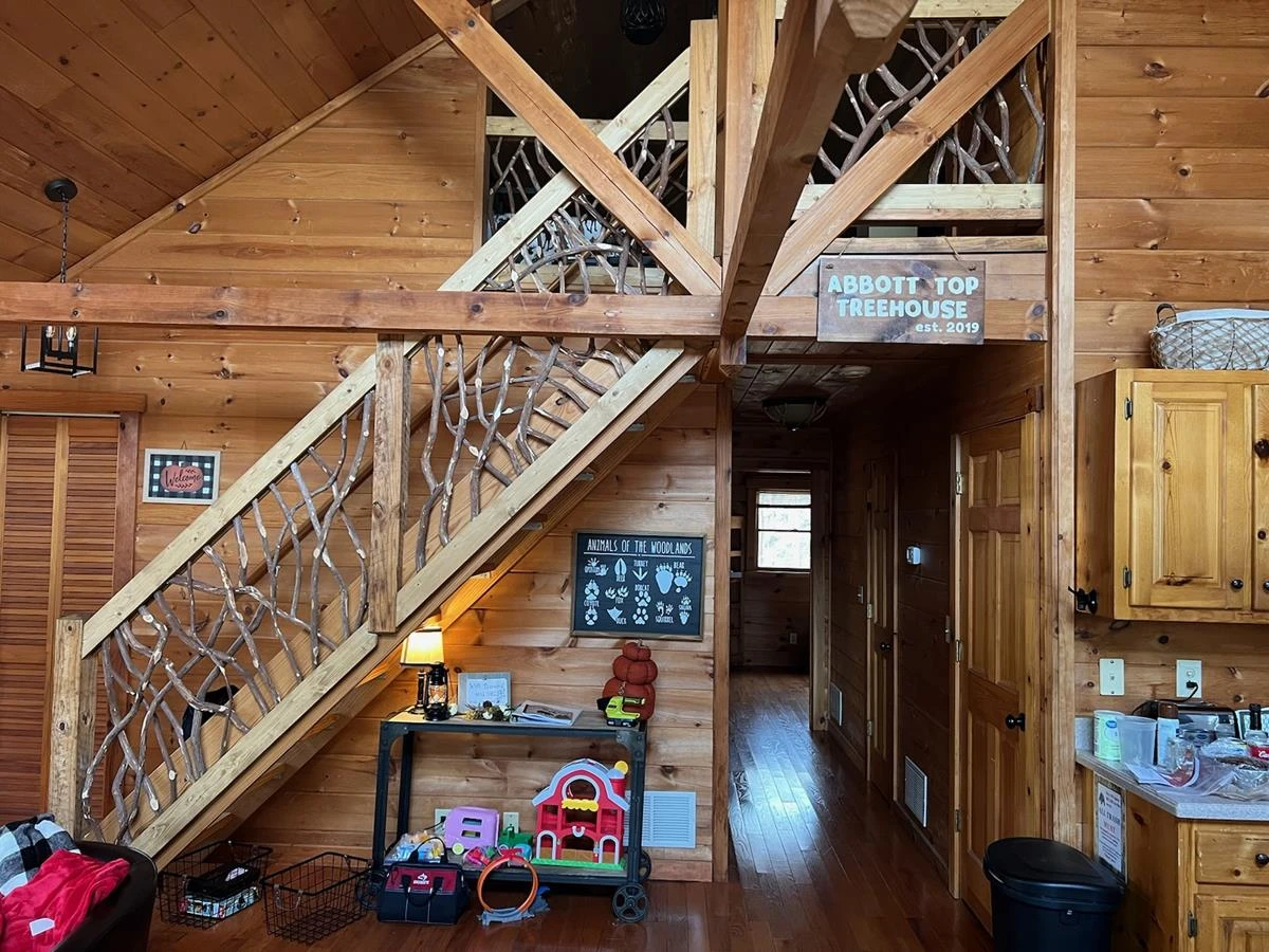 Ellijay Ga Cabin Mountain Laurel Stair Handrails
